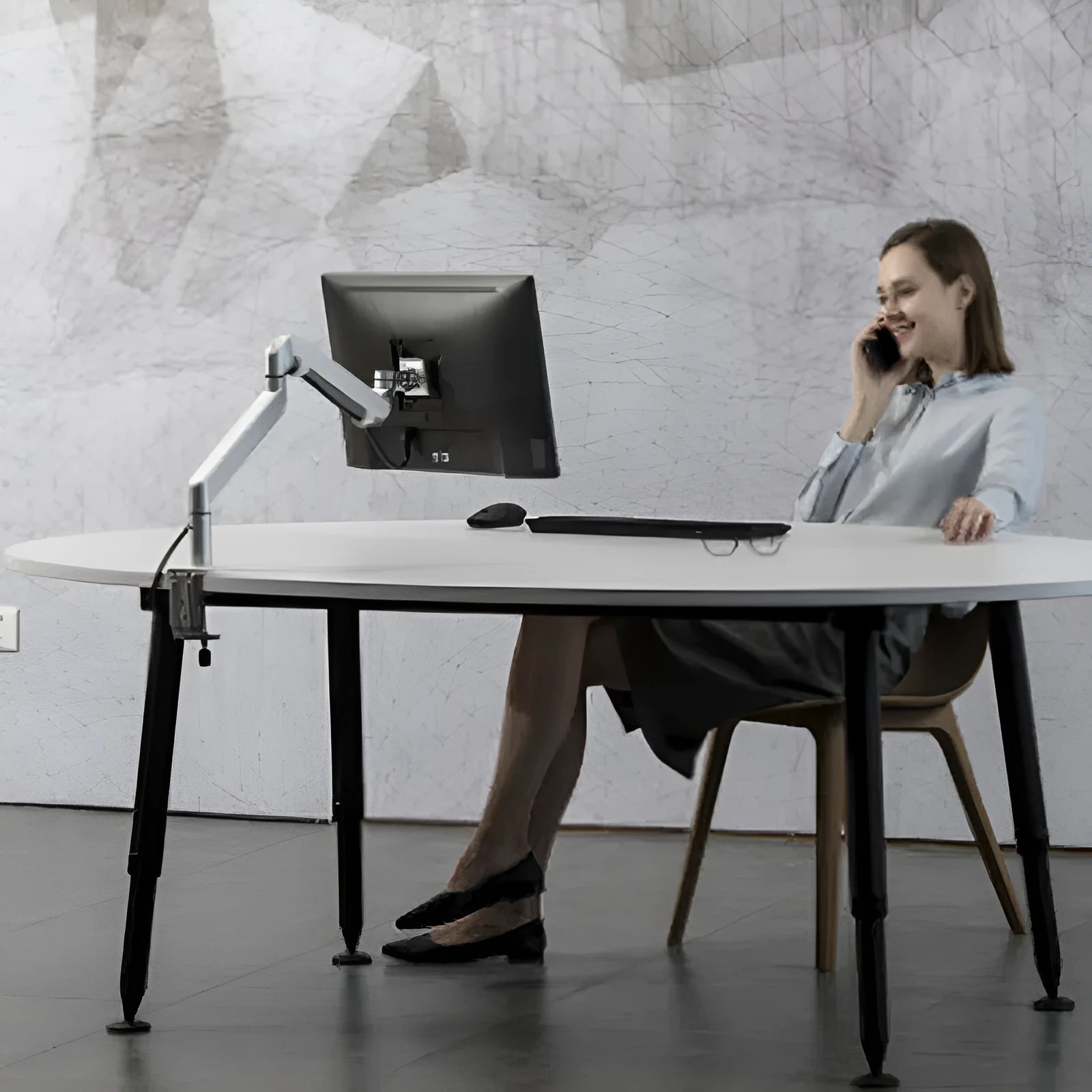 Aluminium air pressure hover bracket laptop stand in black or silver colour