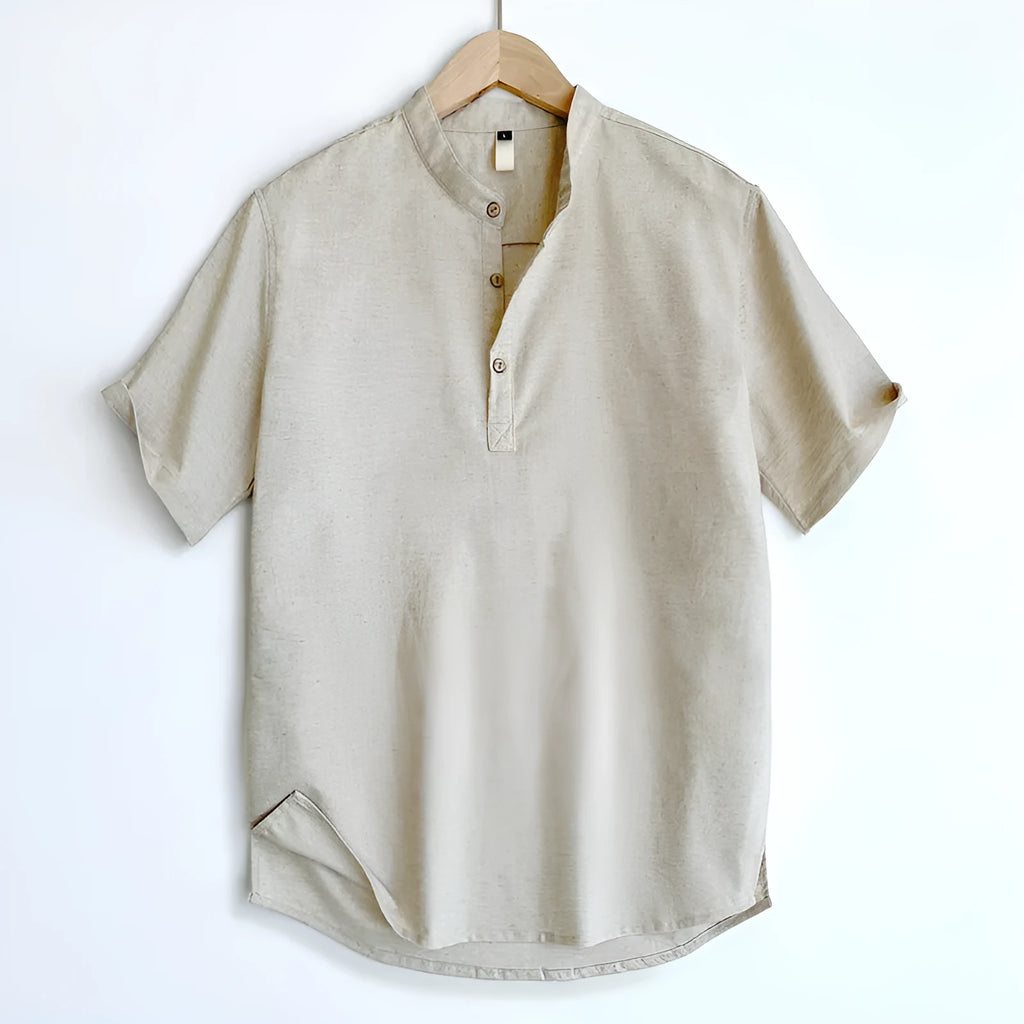 Men's solid colour short sleeve t-shirt in a cotton and linen blend, shown in optic linen.