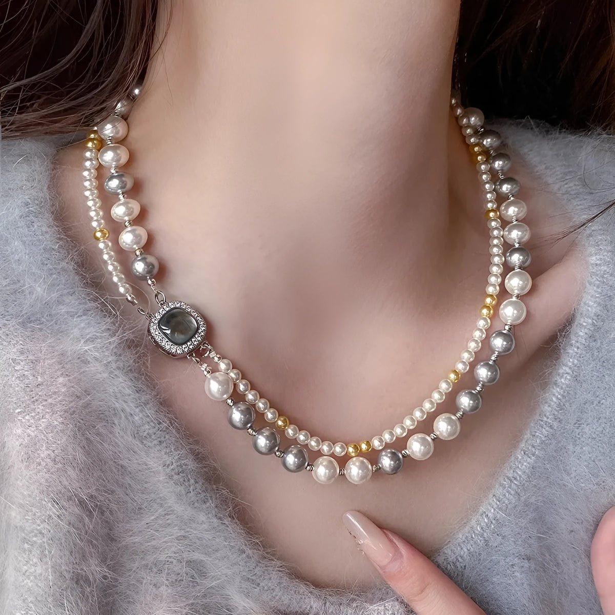 Double-layer pearl necklace with micro-inlaid square pendant and electroplated finish for women 43cm
