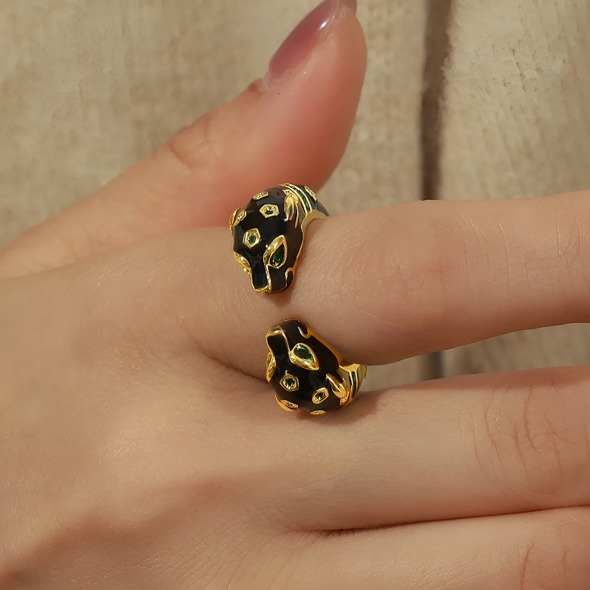 Black geometric copper ring with cheetah animal oil dripping pattern - size 7 women's fashion jewellery