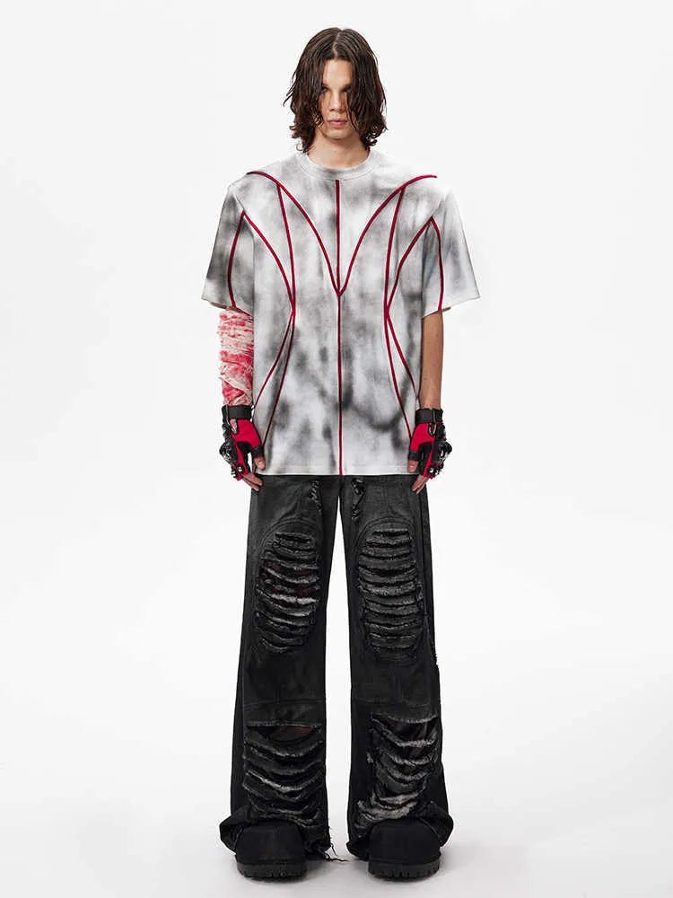 Padded shoulder short sleeve T-shirt with three-dimensional line patchwork and round neck