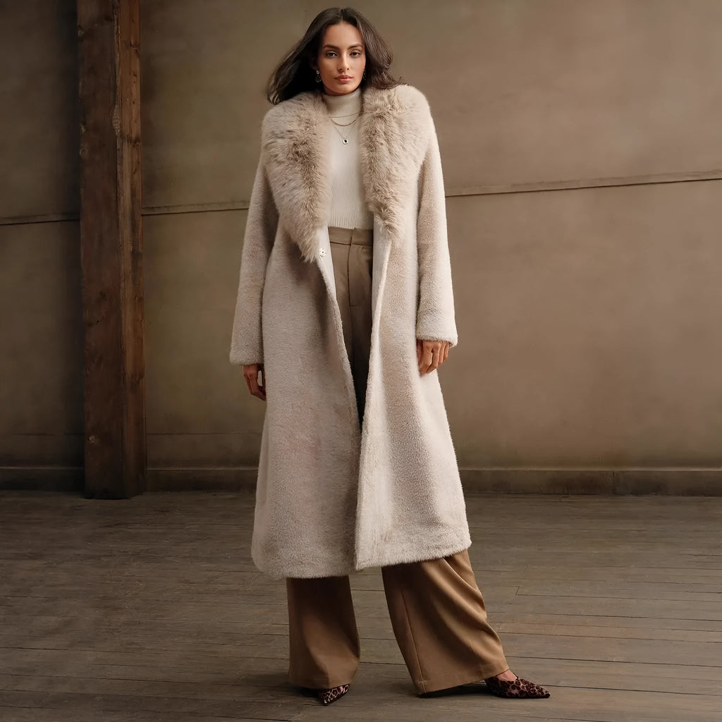 Women's lengthened faux fur coat in camel colour with regular sleeves