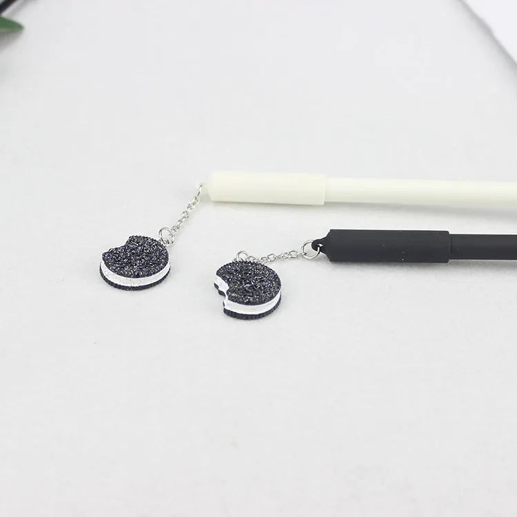Cookies pendant gel pen with 0.5mm tip in black plastic case