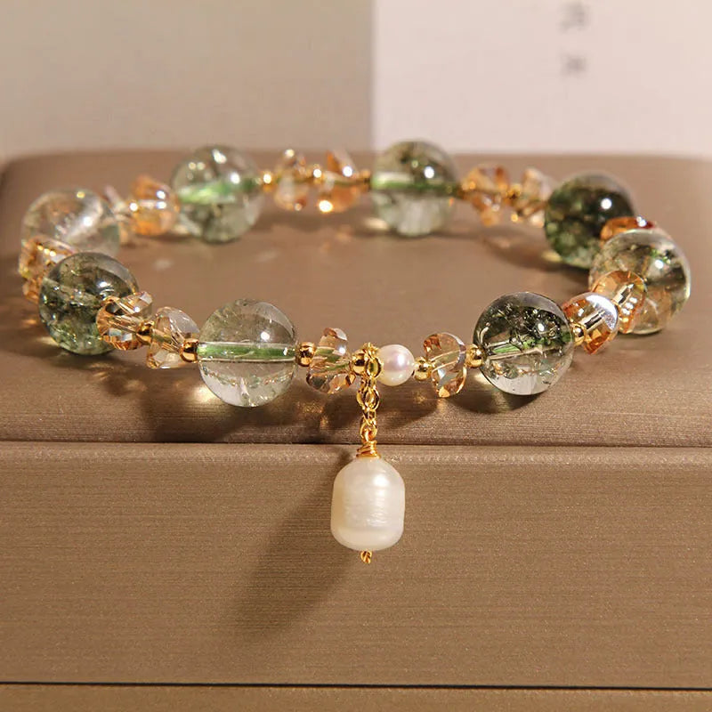 Women's green phantom quartz crystal bracelet with champagne accents in Japanese Korean style