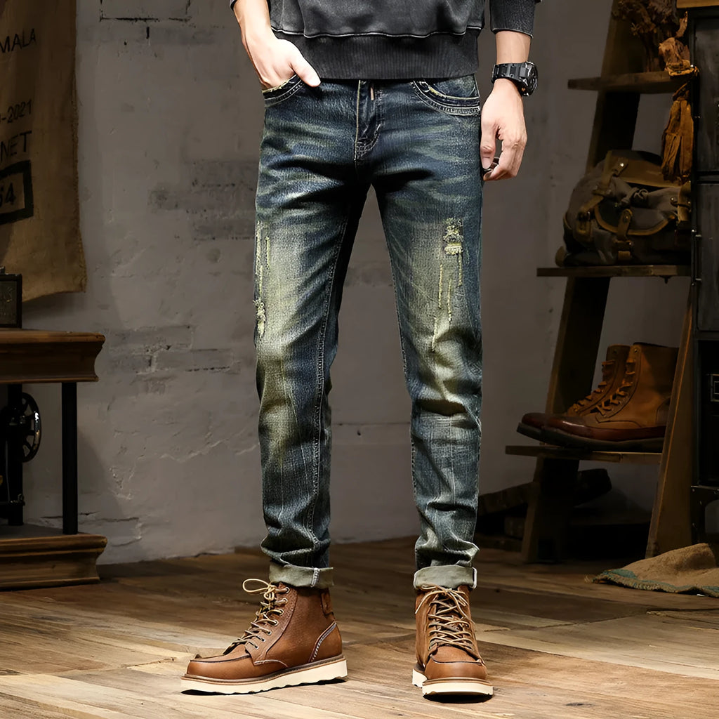 Men's skinny fit jeans in retro colour with stretch cotton denim fabric and zip fly