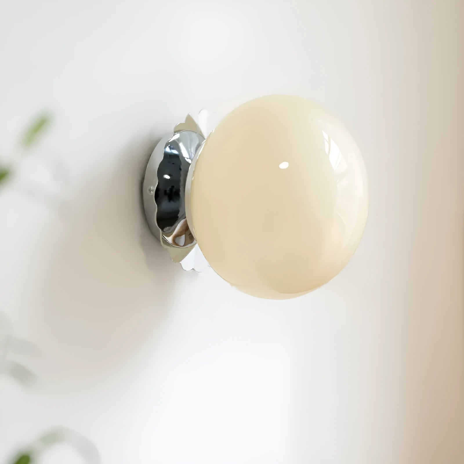 French retro cream magic bean wall lamp with wrought iron frame and glass shade, 18cm diameter, gold plating option