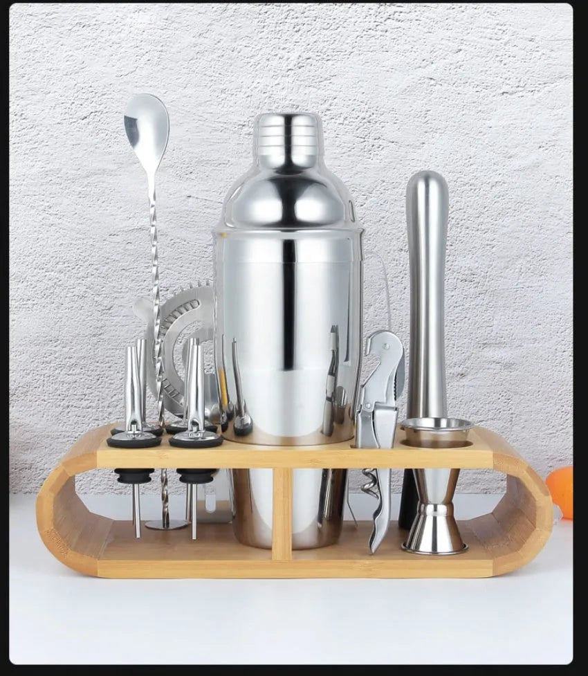 23-piece stainless steel cocktail set with European style bartender tools