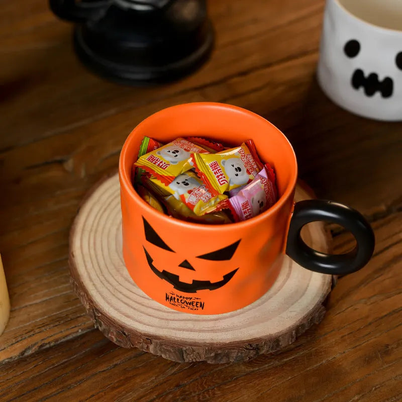 Halloween pumpkin ceramic mug 15cm with handle in orange or white colour with gift box