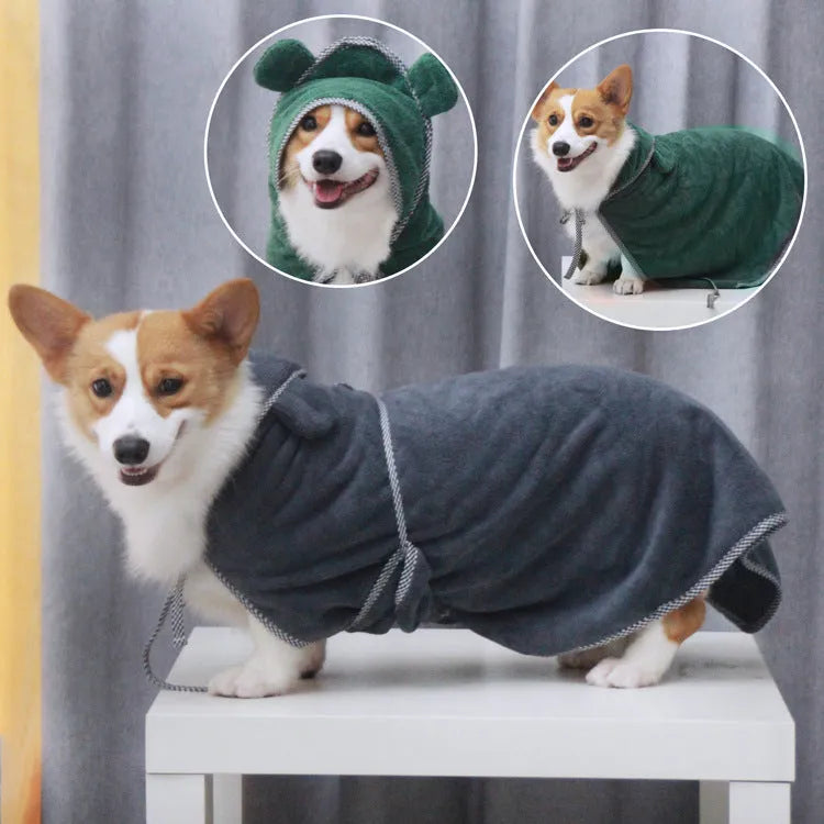 Ultra fine fibre pet towel for dogs and cats in grey and green, shown in small, medium, and large sizes.