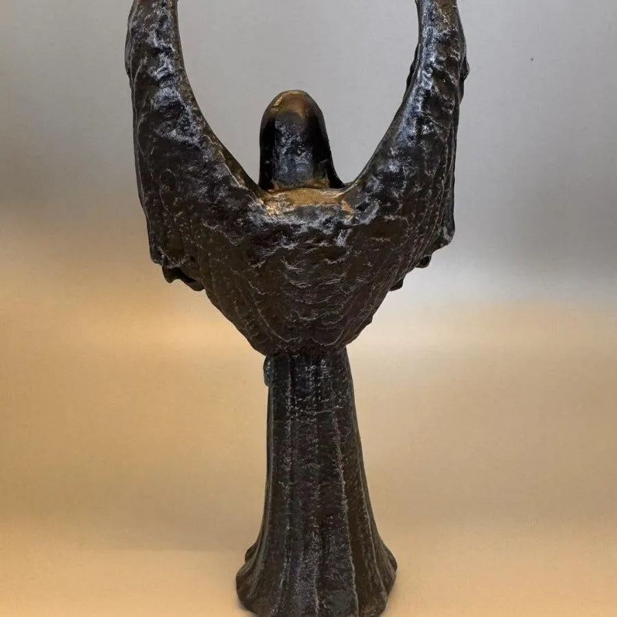 Dark Angel resin decorative statue ornament measuring 6.5 by 5 by 17 centimetres.