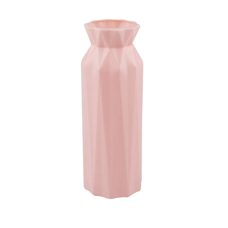Green melamine drop-resistant vase with a 7.2cm base diameter on a desk.