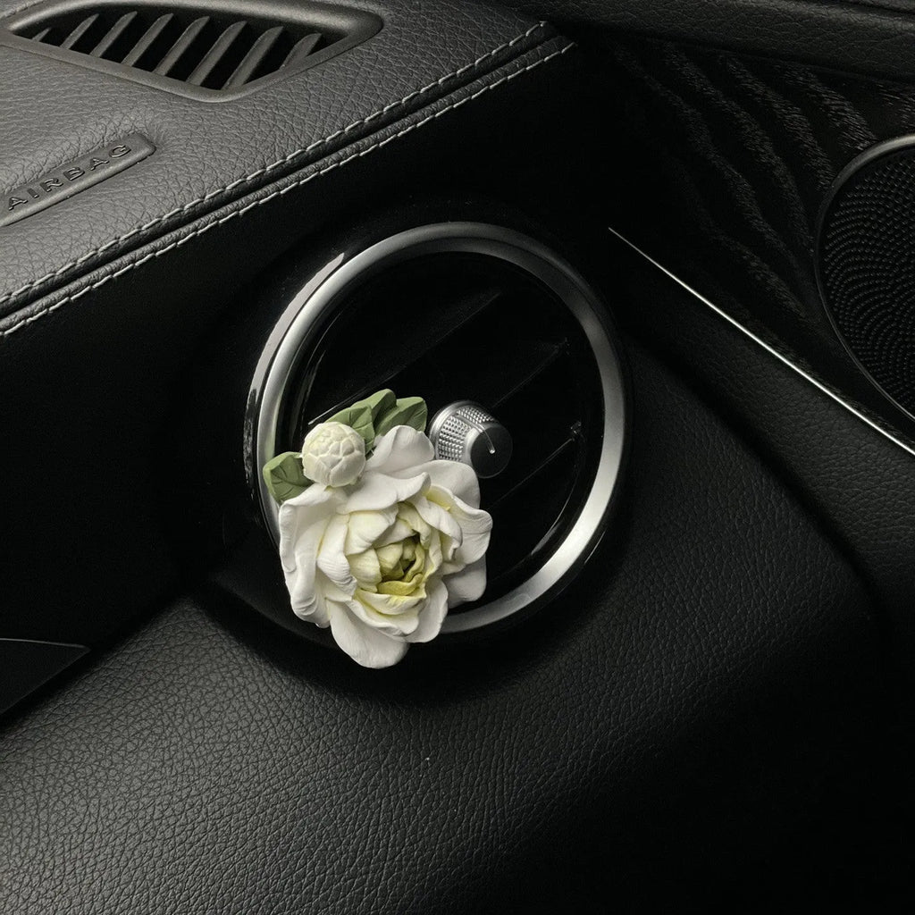 Gypsum car air freshener vent clip with jasmine fragrance in off-white or green