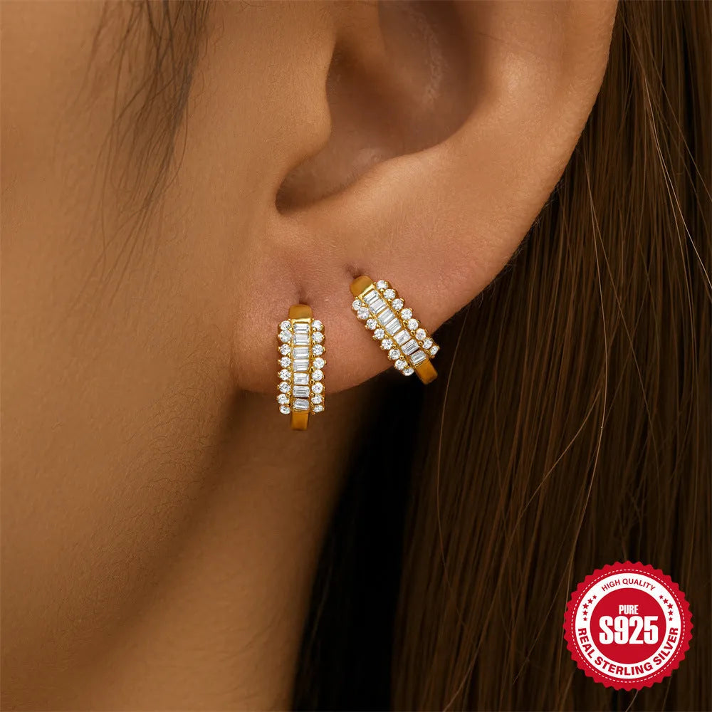 Geometric circle stud earrings in S925 sterling silver with electroplated gold or silver finish