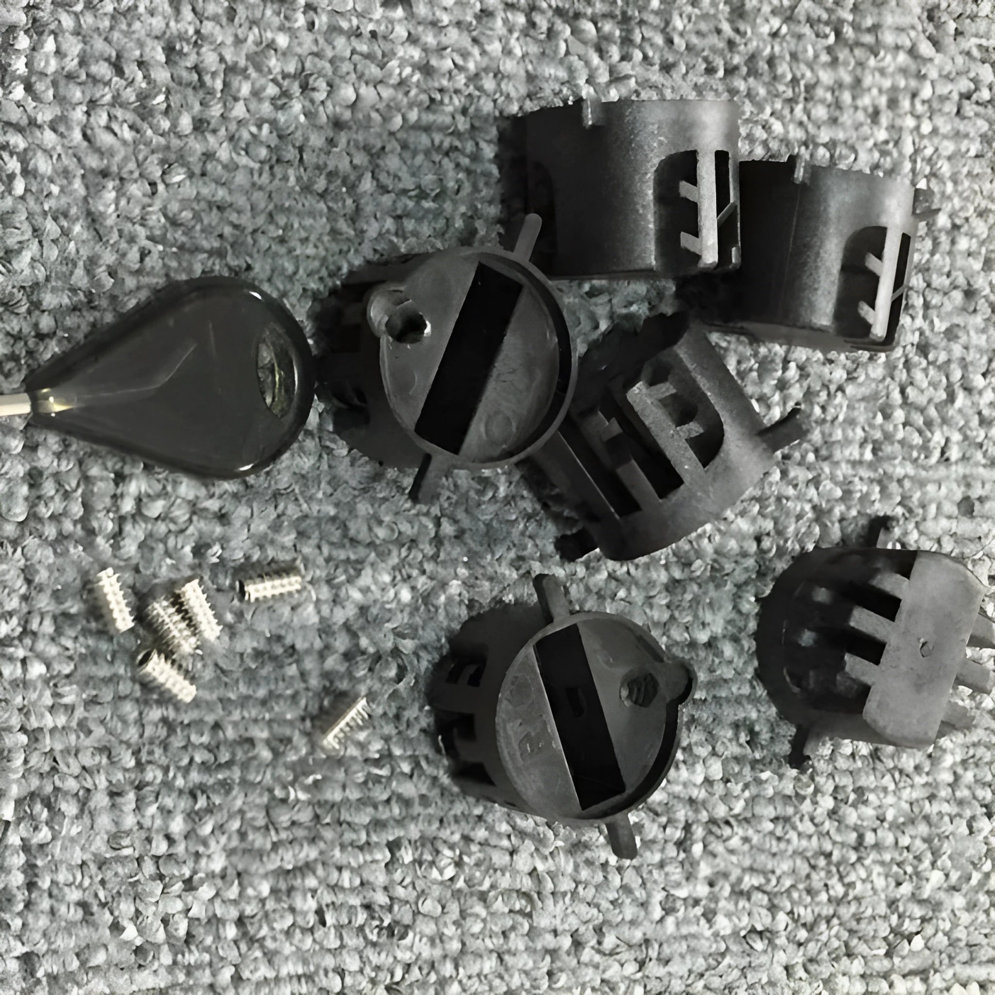 Surfboard G5 tail rudder round cup set of 6 PVC pieces in black and white