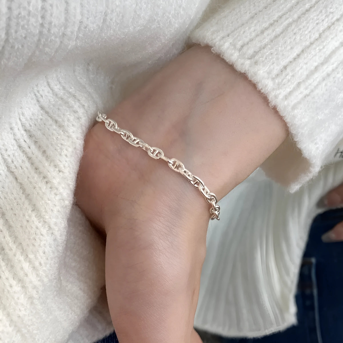 925 sterling silver chain bracelet with pig nose charm, polished silver colour, stackable design