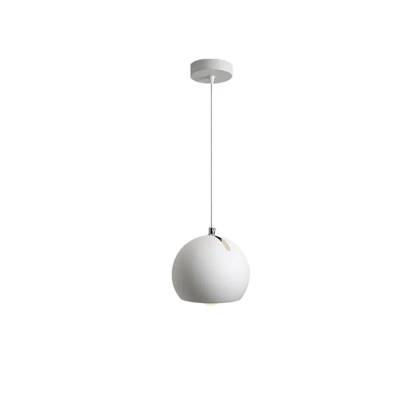 Post-modern ball chandelier table lamp with Nordic design in Bianco Sardina colour on wooden table