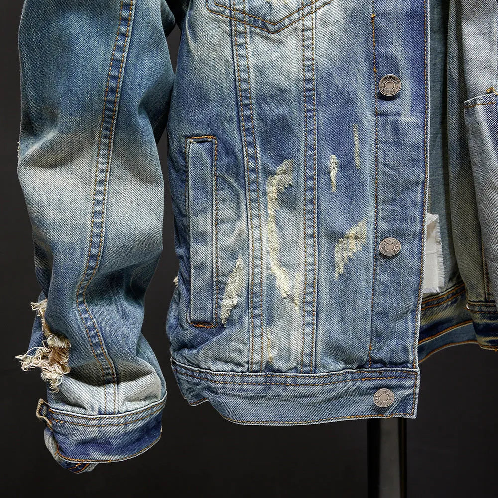 Slim fit blue cotton washed denim jacket for men with long sleeves and regular sleeve type