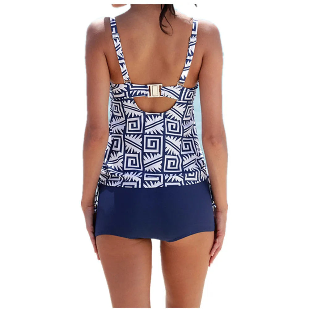 Fashion geometry pattern printed split bikini swimsuit for women, polyester, pink colour option, two-piece set for swimming and wading.