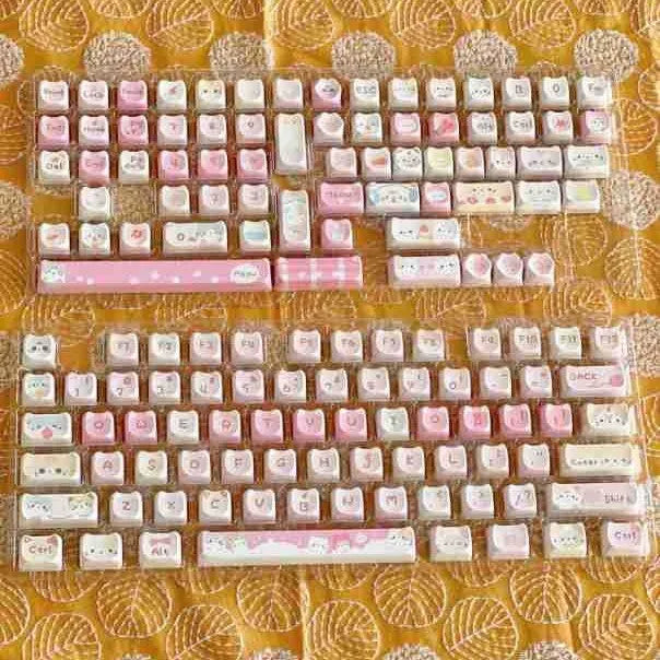 Meow Meow Team Height 141-piece five-sided sublimation key cap set for mechanical keyboards, showing detailed character prints.